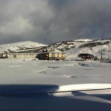 Perisher Manor Hotel Perisher Valley Exterior photo