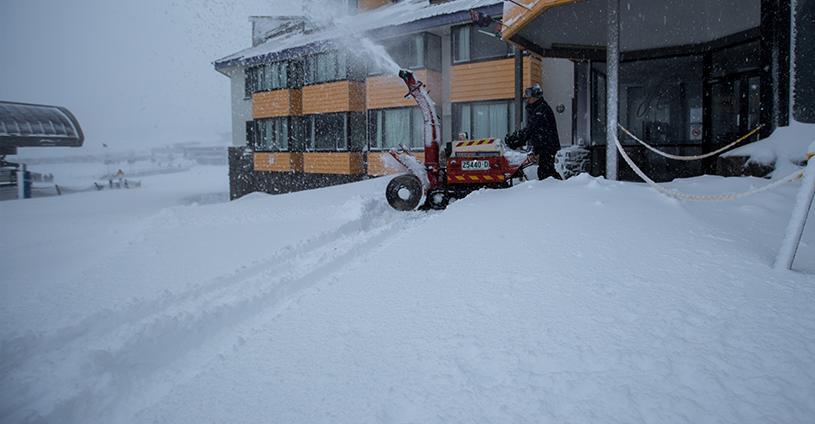 Perisher Manor Hotel Perisher Valley Exterior photo